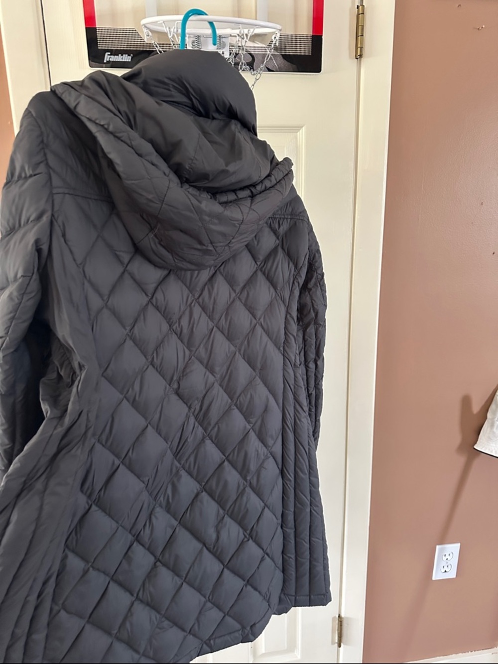 Michael Kors dark grey packable puffer down coat
EUC - Picture 4 of 4